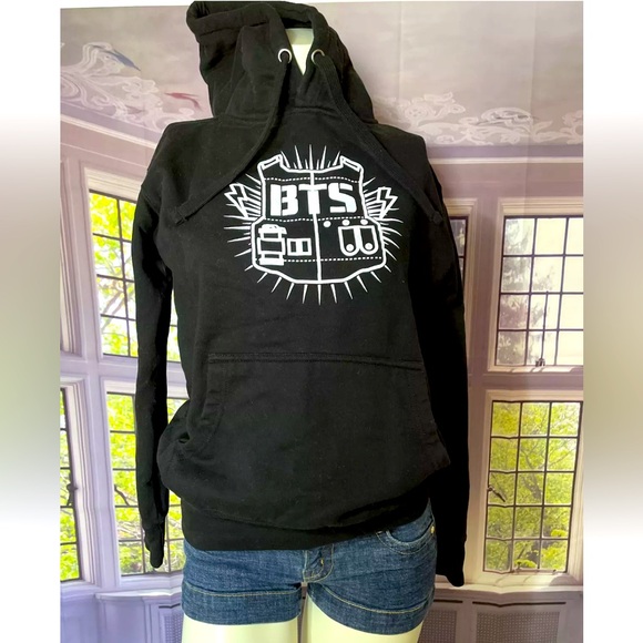 BTS Kpop Hoodie Pullover-Black- Small Black BTS Hoodie - Picture 1 of 8